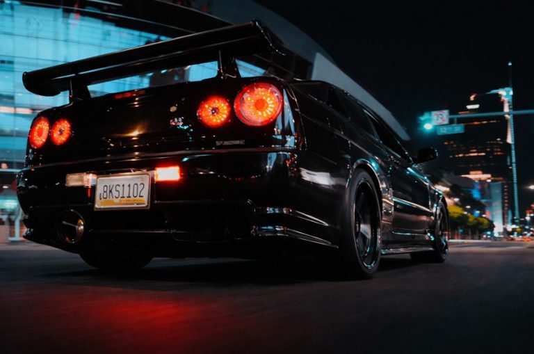 Nissan Skyline GT-R: почему это культовый автомобиль и откуда берётся его магия